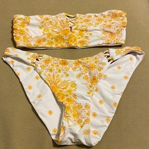 Reversible billabong floral bikini